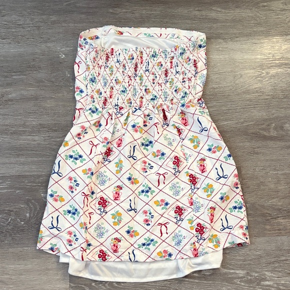 Floral/Bow Patterned Strapless or Straps Dress - Picture 4 of 5